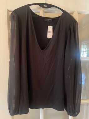 NWT Lane Bryant V-neck sheer sleeve top in 18/20